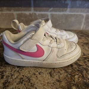 Nike Girls Shoes 10c Hot Pink And White